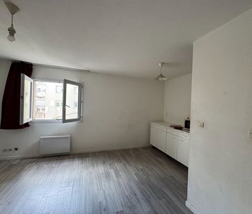 Location Appartement 2 pièces 35m² - Photo 1