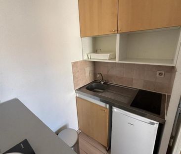 Location Appartement 1 pièce 19m² POITIERS 86000 - Photo 1