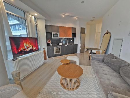 205 99 The Donway W - Photo 4