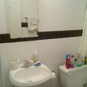 Wychwood Avenue 43 Bromley Cres, M9A 3X1, Toronto - Photo 2