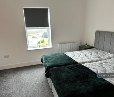 1 bedroom flat to rent - Photo 6