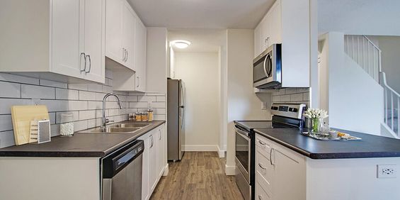 Westwood Abbey Apartments - Photo 3