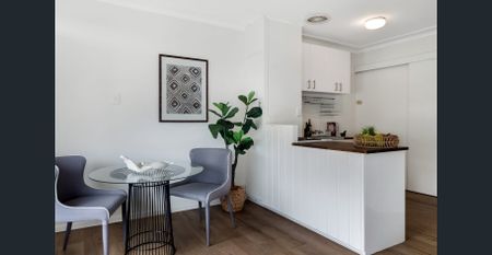 Sun-Drenched Coastal Living in the Heart of Manly - Photo 2