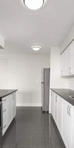 Champlain Towers - Photo 4