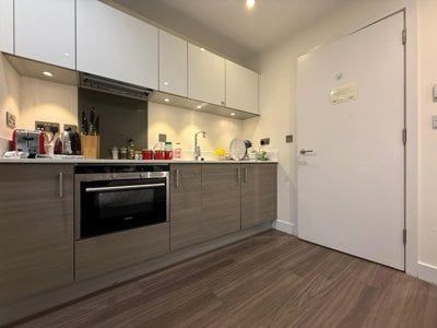 Watson House, 4 Mill Park, Cambridge, CB1 2FH - Photo 2