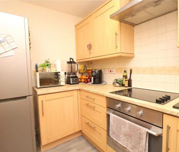 2 bedroom apartment to rent - Photo 6