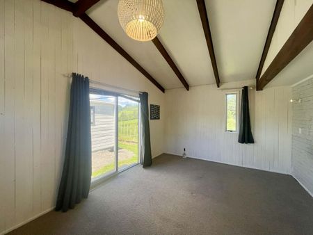 Hursthouse Homestead - Photo 2