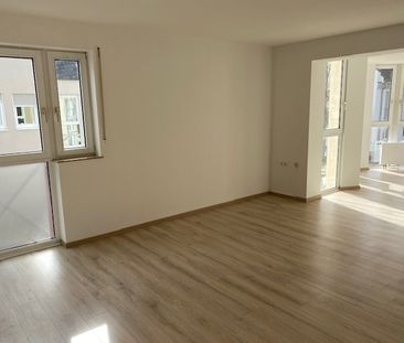 Barrierefreie, helle 3-Zimmer Wohnung behinderungsgerecht mit Wohnb... - Photo 4