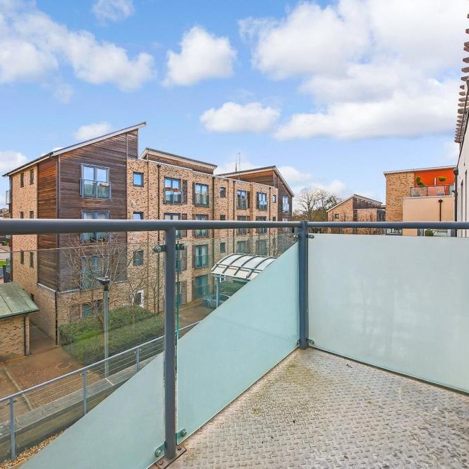 2 bedroom flat to rent - Photo 1