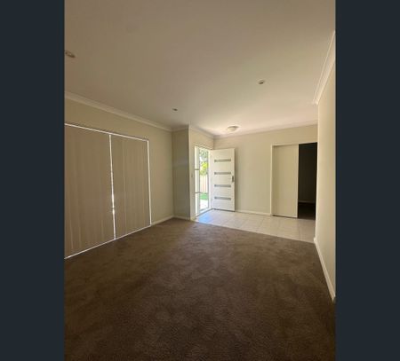52 Waterfront Parkway, Shoalwater, WA 6169 - Photo 2