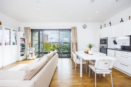 2 bedroom flat to rent - Photo 4