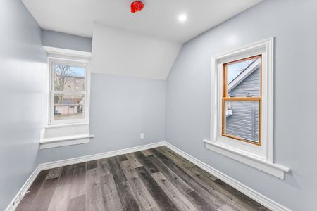 For Lease - 30 Division Street Unit# UPPER, St. Catharines, Ontario - Photo 3