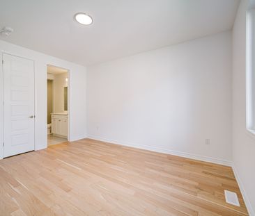 For Lease - 3149 Meadowridge Drive, Oakville, Ontario - Photo 3