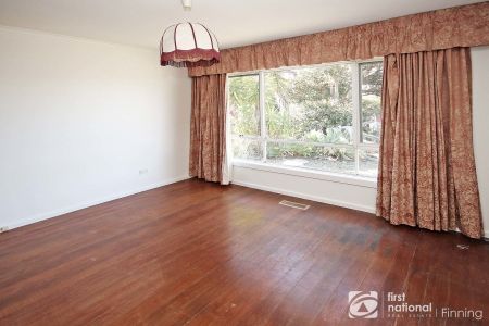 Spacious 3-Bedroom Family Home - Photo 2