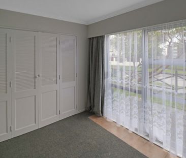 Central Hutt - Photo 3