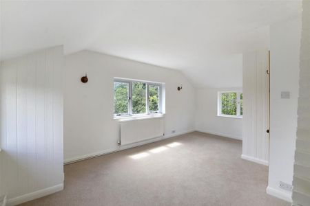 4 bedroom detached house to rent - Photo 5