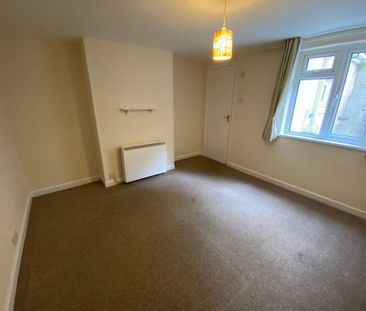 1 bedroom ground floor flat to rent - Photo 4