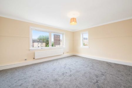 £750 pcm - Available Now - Unfurnished - Photo 2