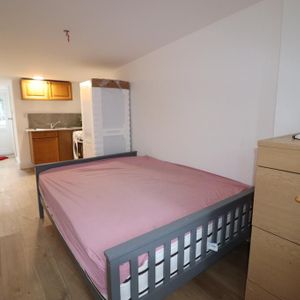 Studio to rent - Photo 2