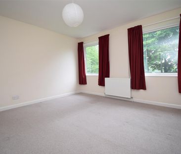 Church Side, Methley, Leeds - Photo 2