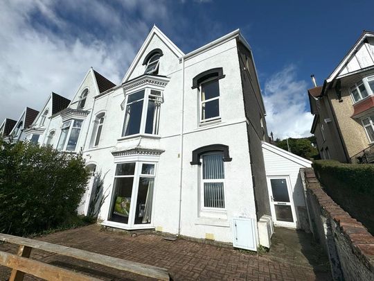 3 bedroom terraced house to rent - Photo 1