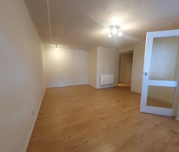 Studio Flat, Southwood Heights, N6 - Photo 3