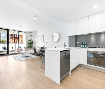 First floor apartment with north aspect - Photo 5