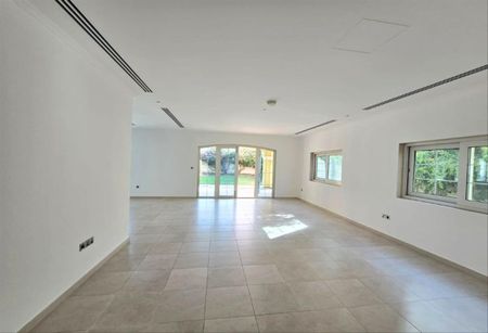 District 6 | Facing the Park | Legacy | Single Row - Photo 3