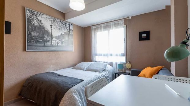 Calle Godofredo Ros, Valencia, Valencian Community 46006 - Photo 1