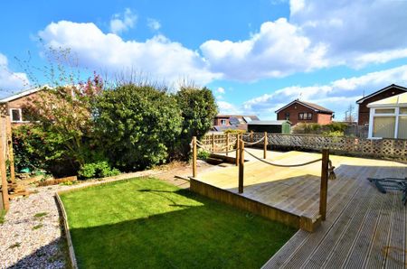 High Street, Wadworth - Photo 2