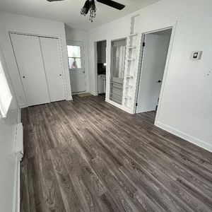 3-1/2 rénové libre des maintenant - Photo 2