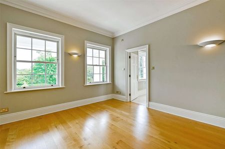 Rarely available grand countryside estate offering luxury, privacy, and exceptional living. - Photo 5