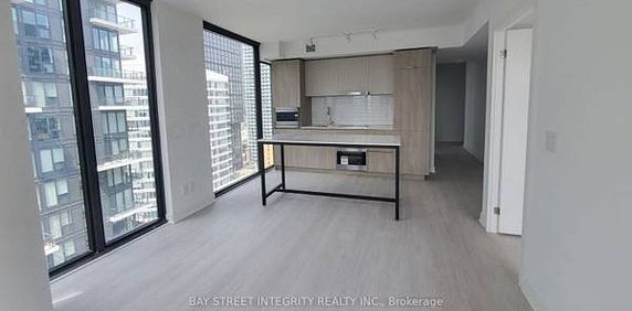 BRAND NEW 3 BEDS 2 BATHS LOFT PARKING INCLD - Photo 2