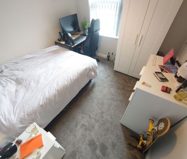 Hawkins Street, Liverpool. - Photo 4