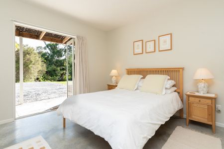 PRIVATE, PEACEFUL & FULL OF CHARACTER – RANGITANE - Photo 5