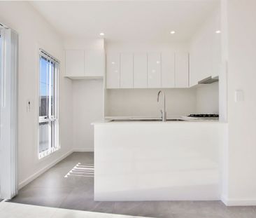 As New Townhouse in Prime Location! - Photo 1