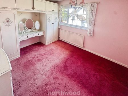 3 bedroom detached house to rent - Photo 5