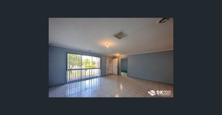 Attractive family home in the heart of Cairnlea. - Photo 3