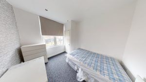 flat 1 185 Kirkstall Lane, Leeds, LS6 3EJ - Photo 2