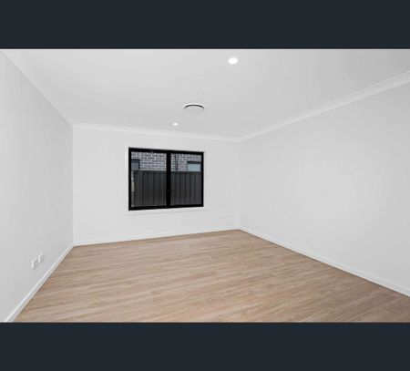 6 Cardew Crescent, Bradbury, NSW 2560 - Photo 4