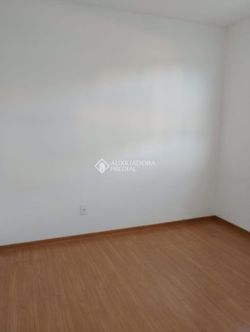 Apartamento com 2 quartos e 42m² para alugar em Cavalhada, Porto Alegre. - Photo 4