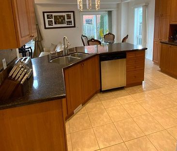 For Lease - 117 Snively Street, Richmond Hill, Ontario - Photo 4