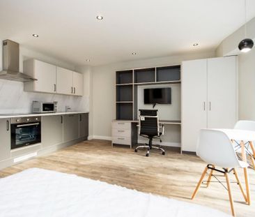 Studio to rent - Photo 6