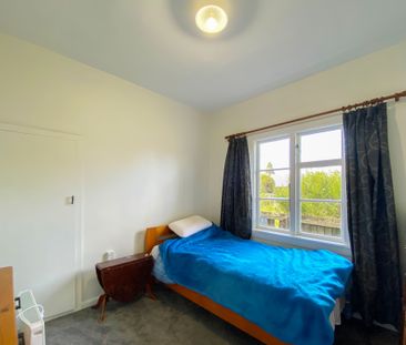 Great Family Home Awaits! - Photo 3