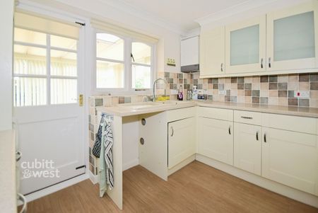 2 bedroom apartment to rent - Photo 4