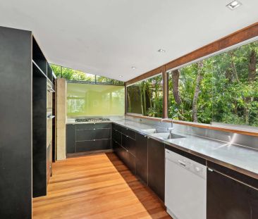 Private Sanctuary in Serene Bushland Setting - Partially Furnished - Photo 2