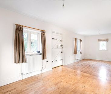 2 bedroom detached house to rent - Photo 4