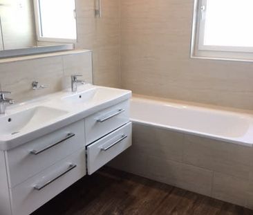 Luxuriöse, helle Wohnung im steuergünstigen Lufingen - Foto 3
