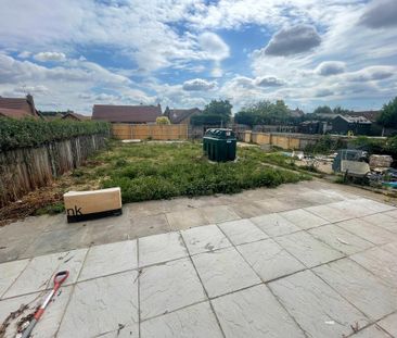 3 bedroom semi-detached house to rent - Photo 5