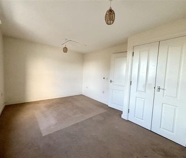 Bath Road, Cheltenham, GL53 - Photo 1